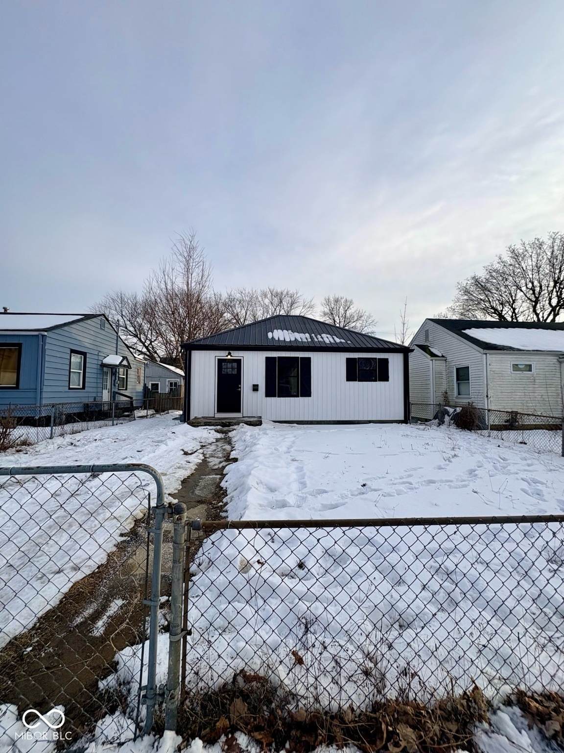 619 Jackson Street - Photo 1
