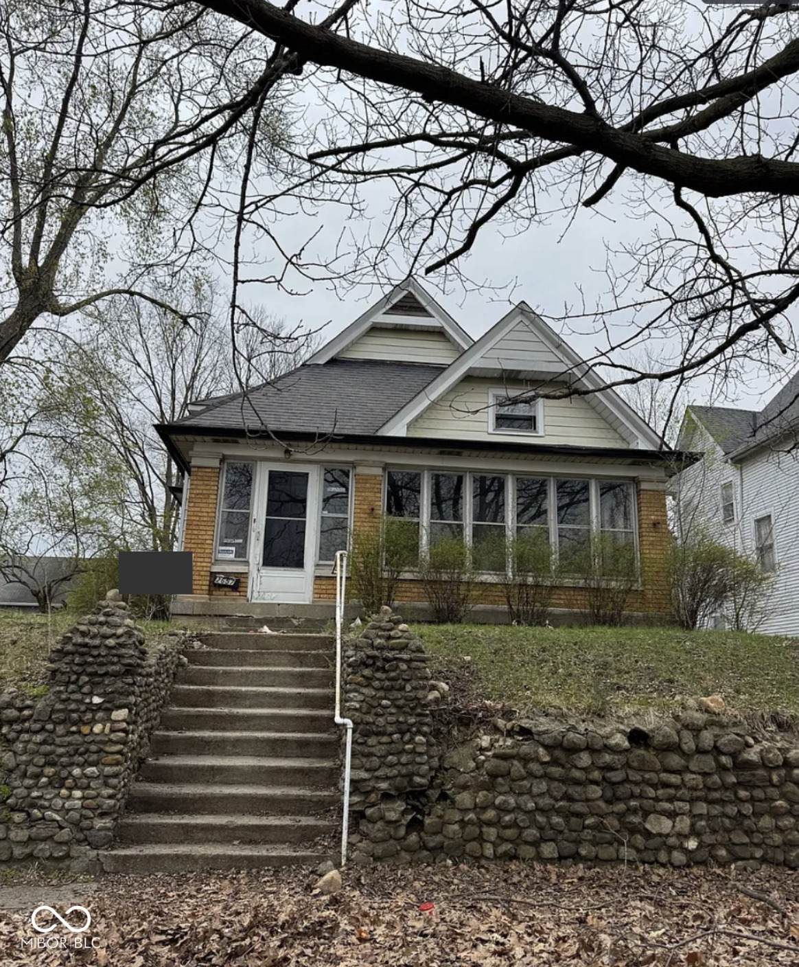 2657 Riverside Drive - Photo 1