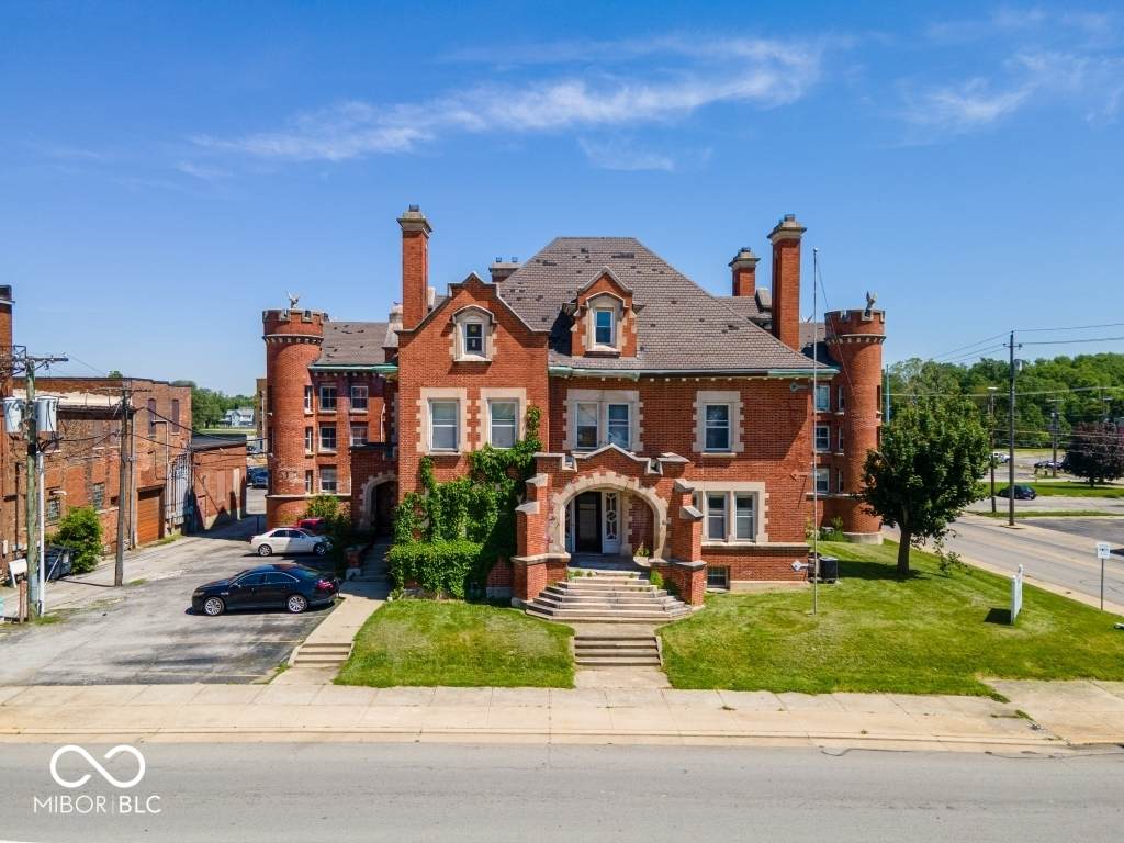 215 3rd Street - Photo 1