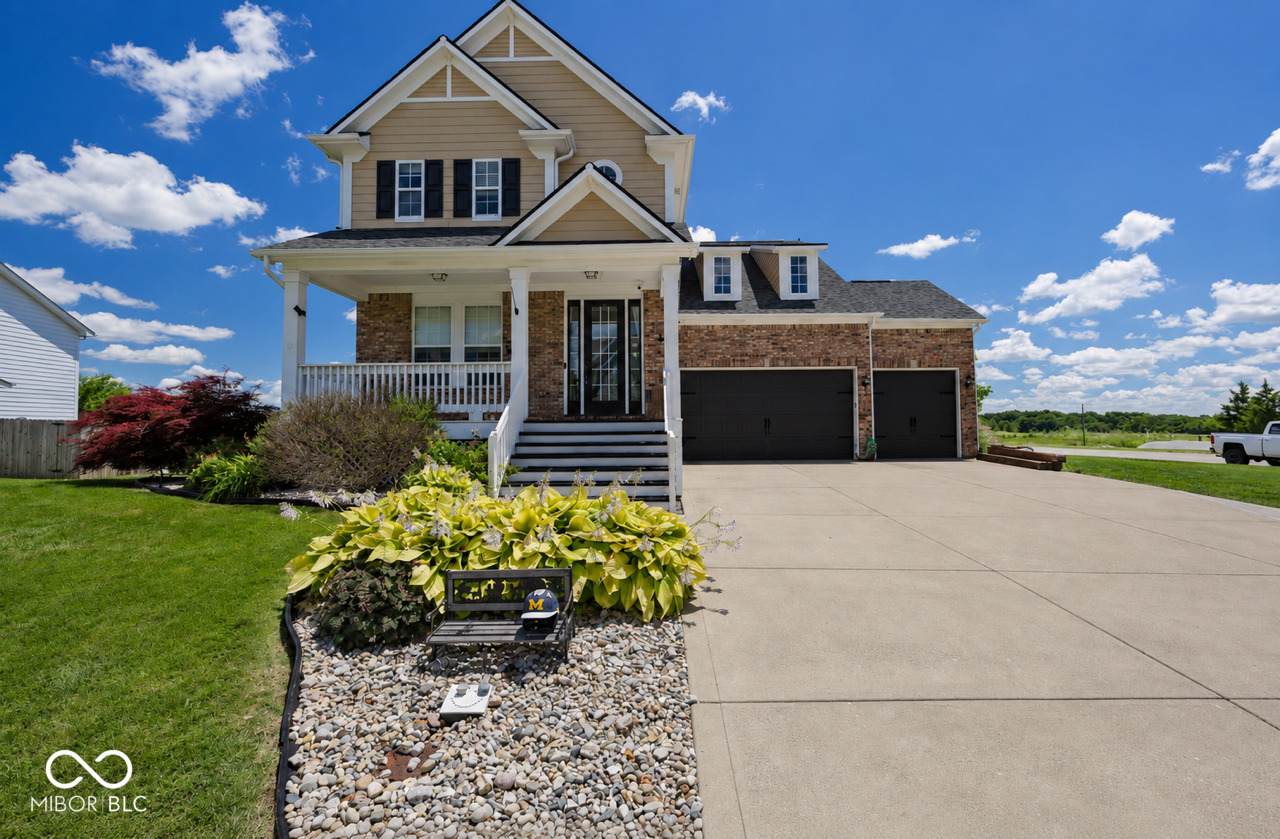 13815 Honey Creek Drive - Photo 1