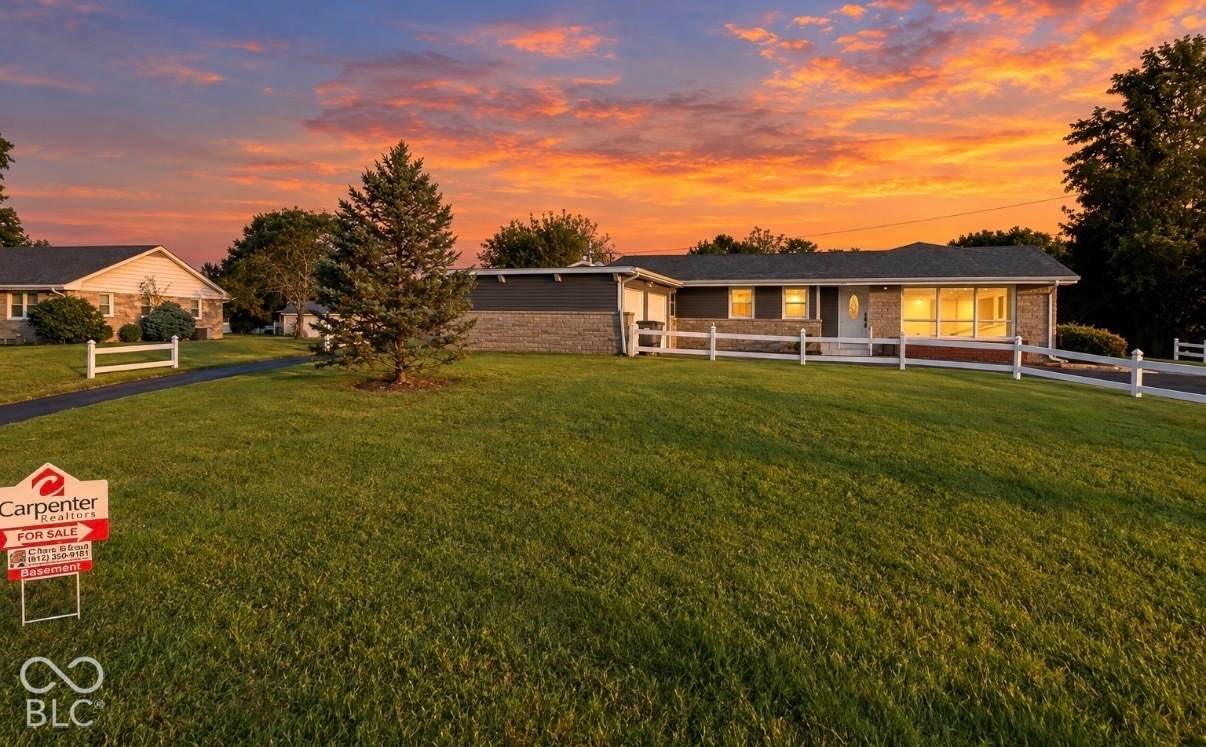 465 Manor Drive - Photo 1