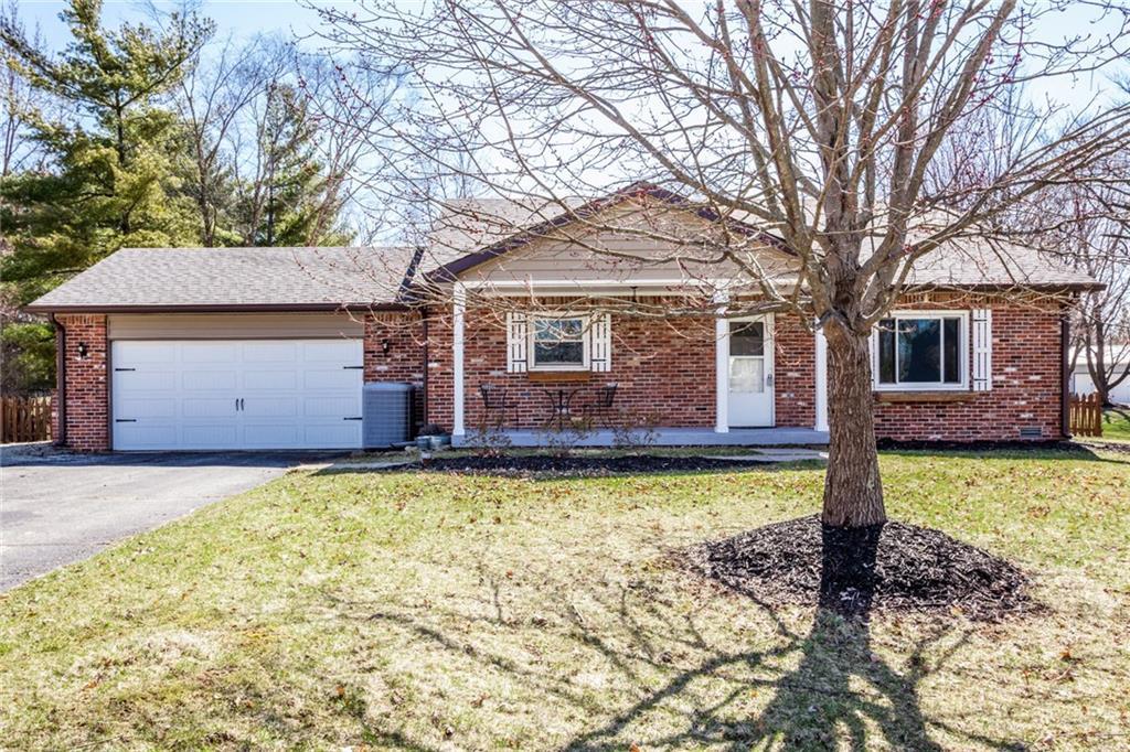 108 Fox Circle - Photo 1