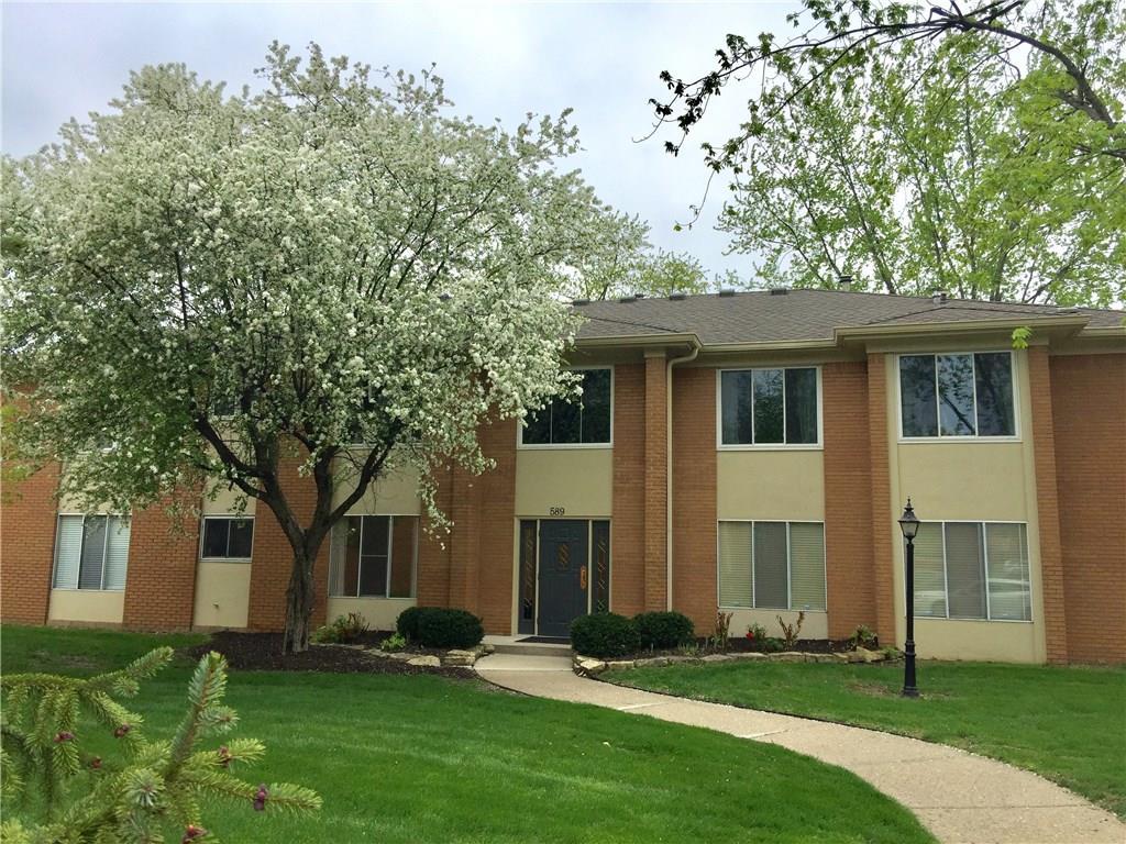 589 Hunters Drive - Photo 1