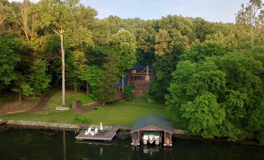 2055 Oak Knoll Court - Photo 1
