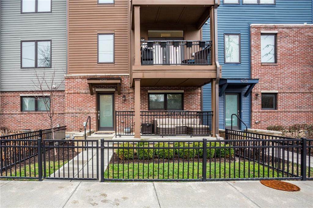 1037 Park Avenue - Photo 1