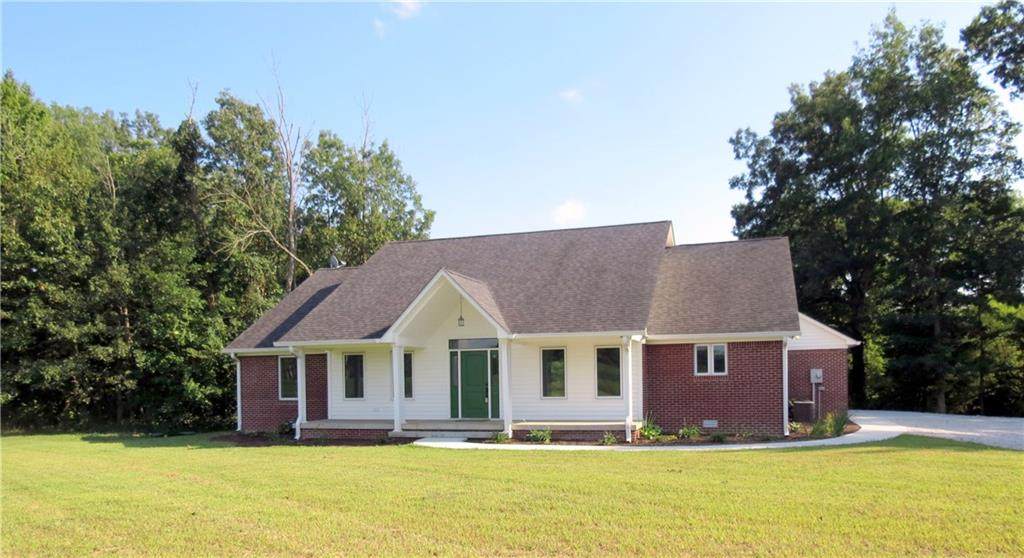 7201 State Road 44 - Photo 1