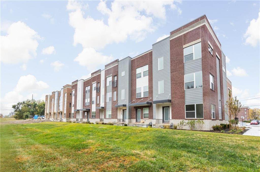 753 Switchyard Place - Photo 1