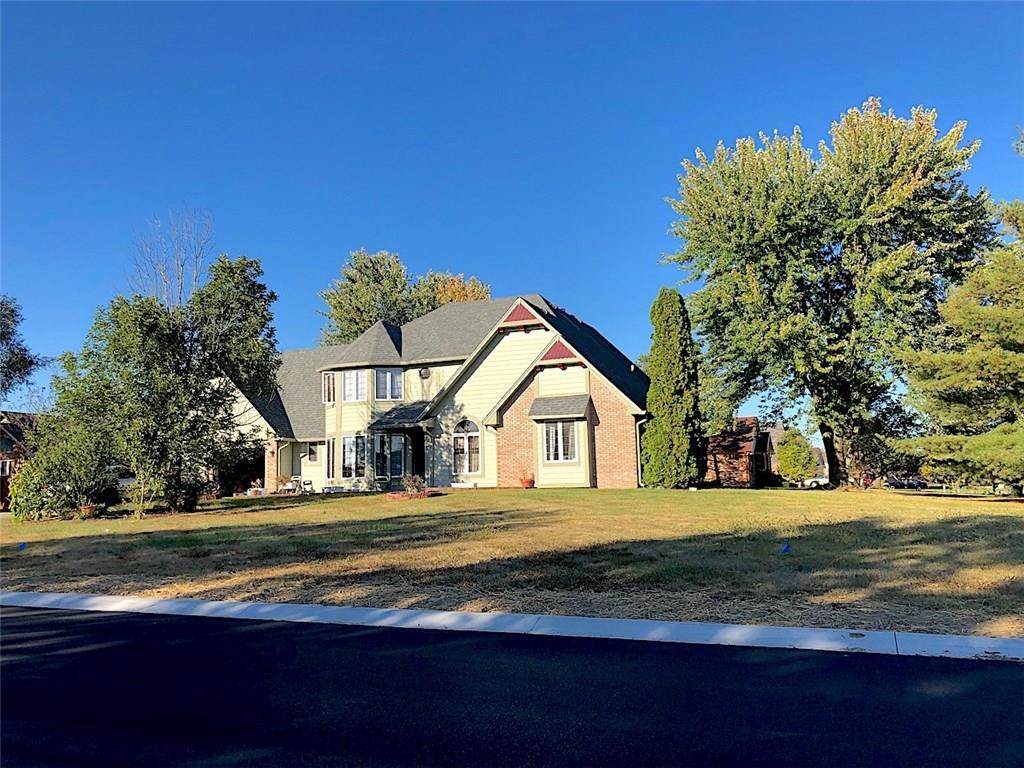 12208 Sunrise Drive - Photo 1