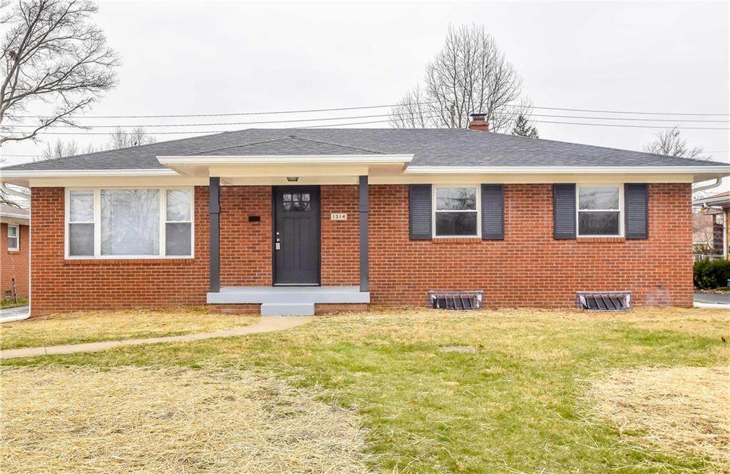 1314 Graham Avenue - Photo 1