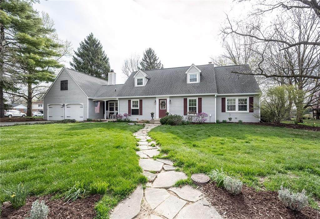 249 Hawthorne Drive - Photo 1