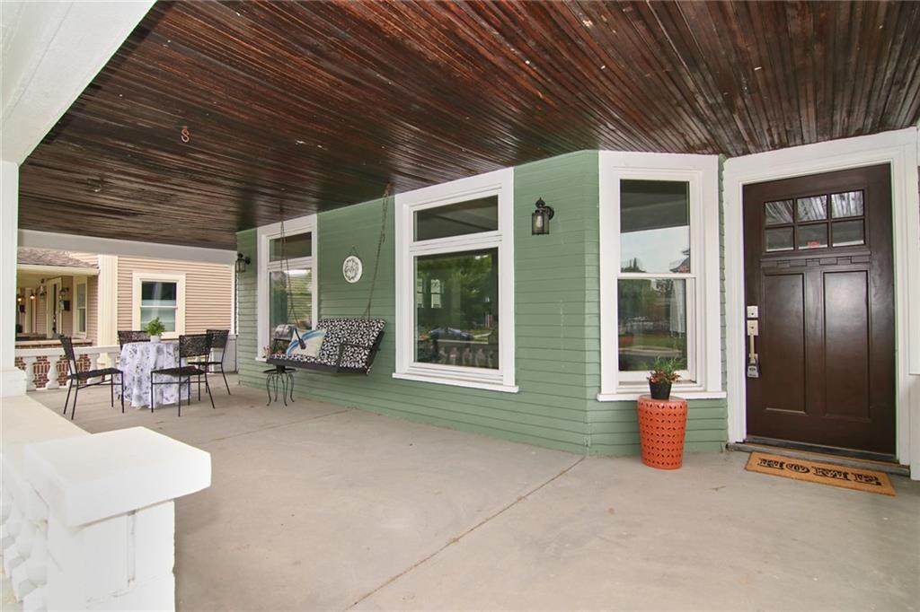 2354 College Avenue - Photo 1