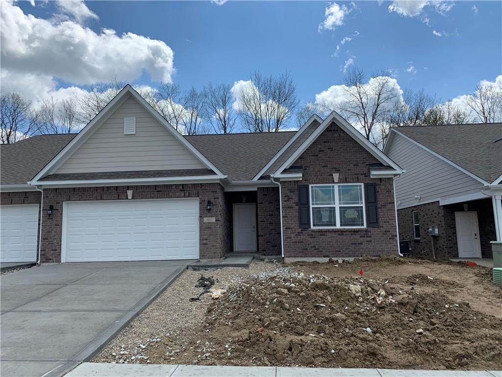 1013 Stallion Court - Photo 1