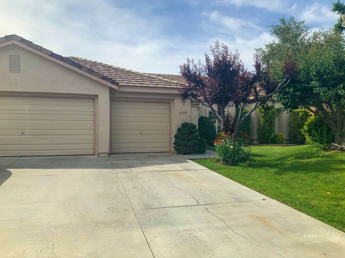 2150 Kiowa Cir - Photo 1