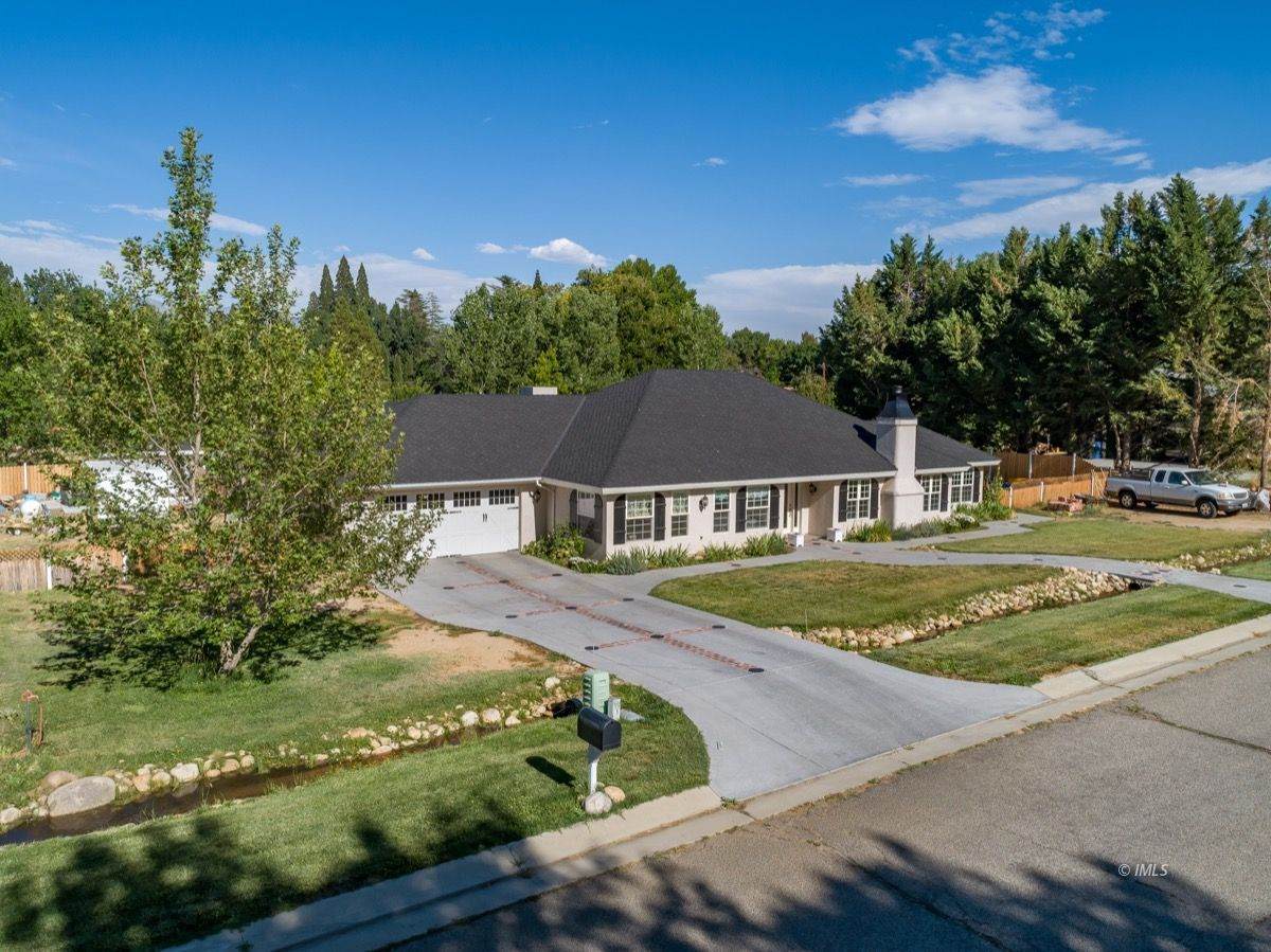 240 Mount Tom Road - Photo 1