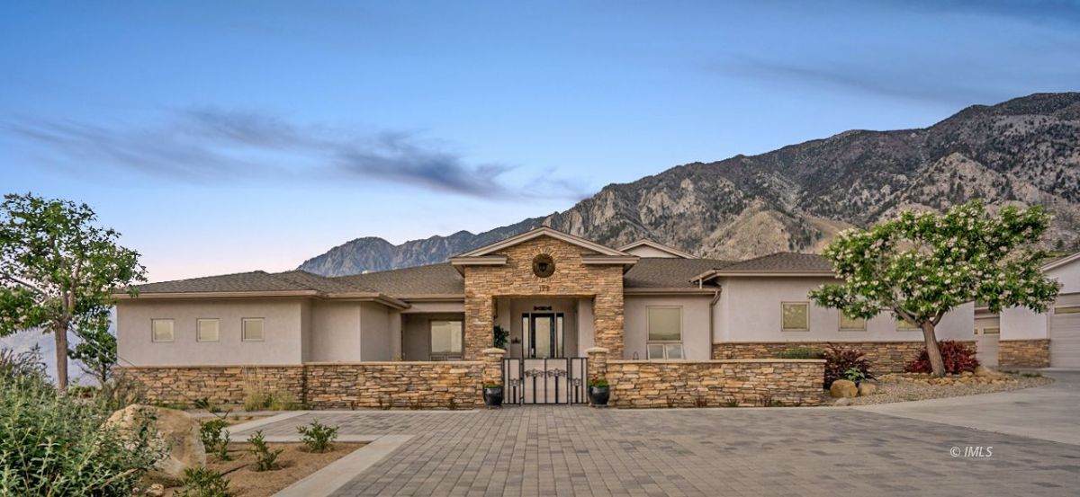 122 Ridgeview Drive - Photo 1