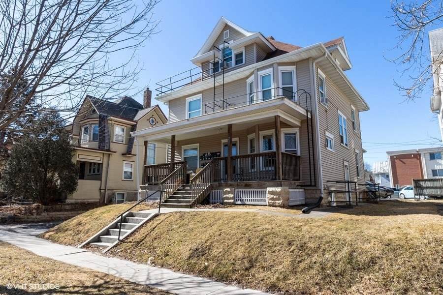 121 Van Buren St - Photo 1