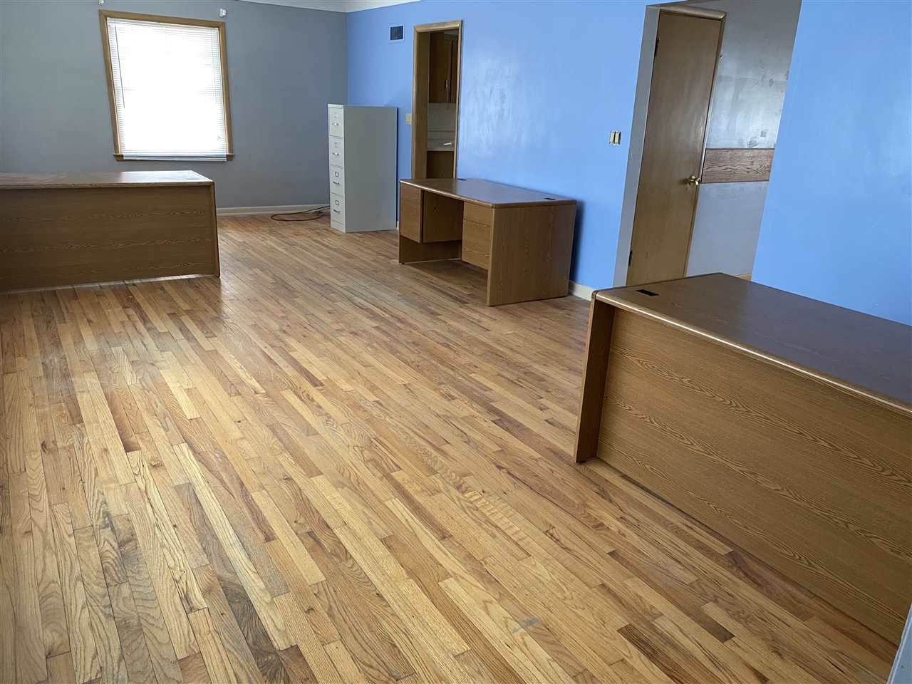 1705 Center Point Rd Ne - Photo 1