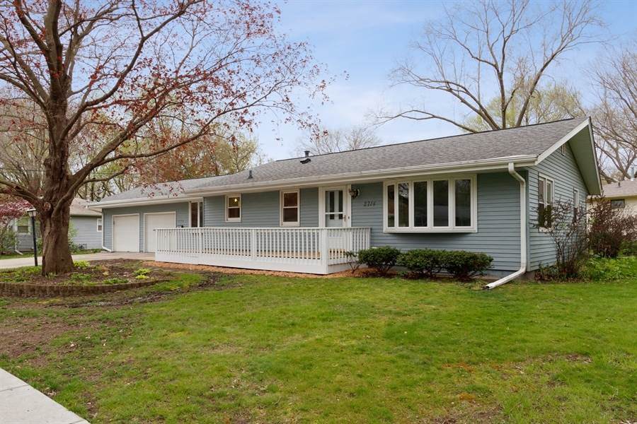 2714 Friendship St - Photo 1