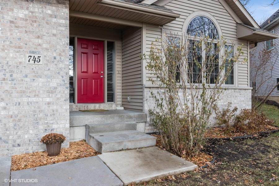 745 Avalon Pl - Photo 1