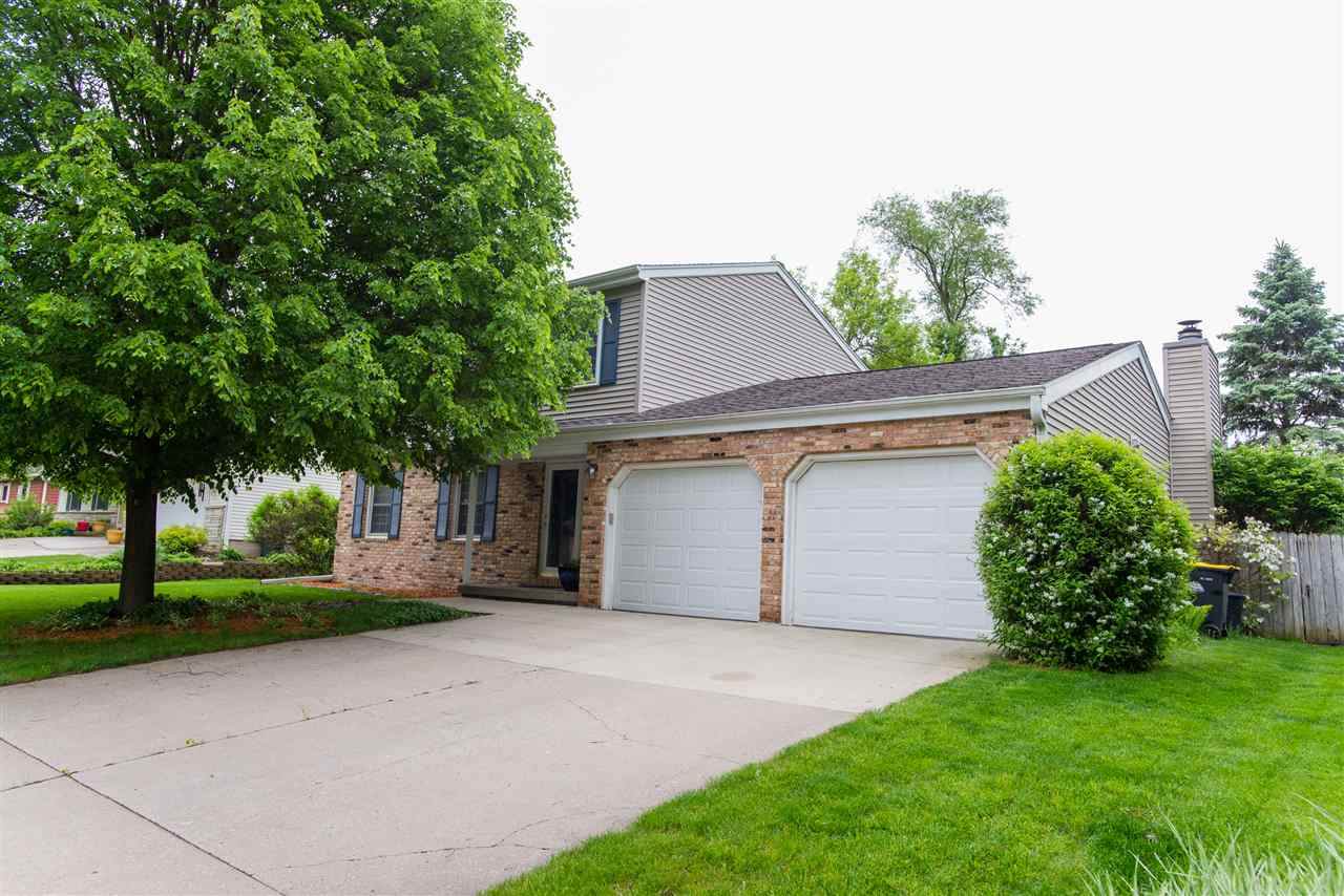 1257 Oakes Dr - Photo 1