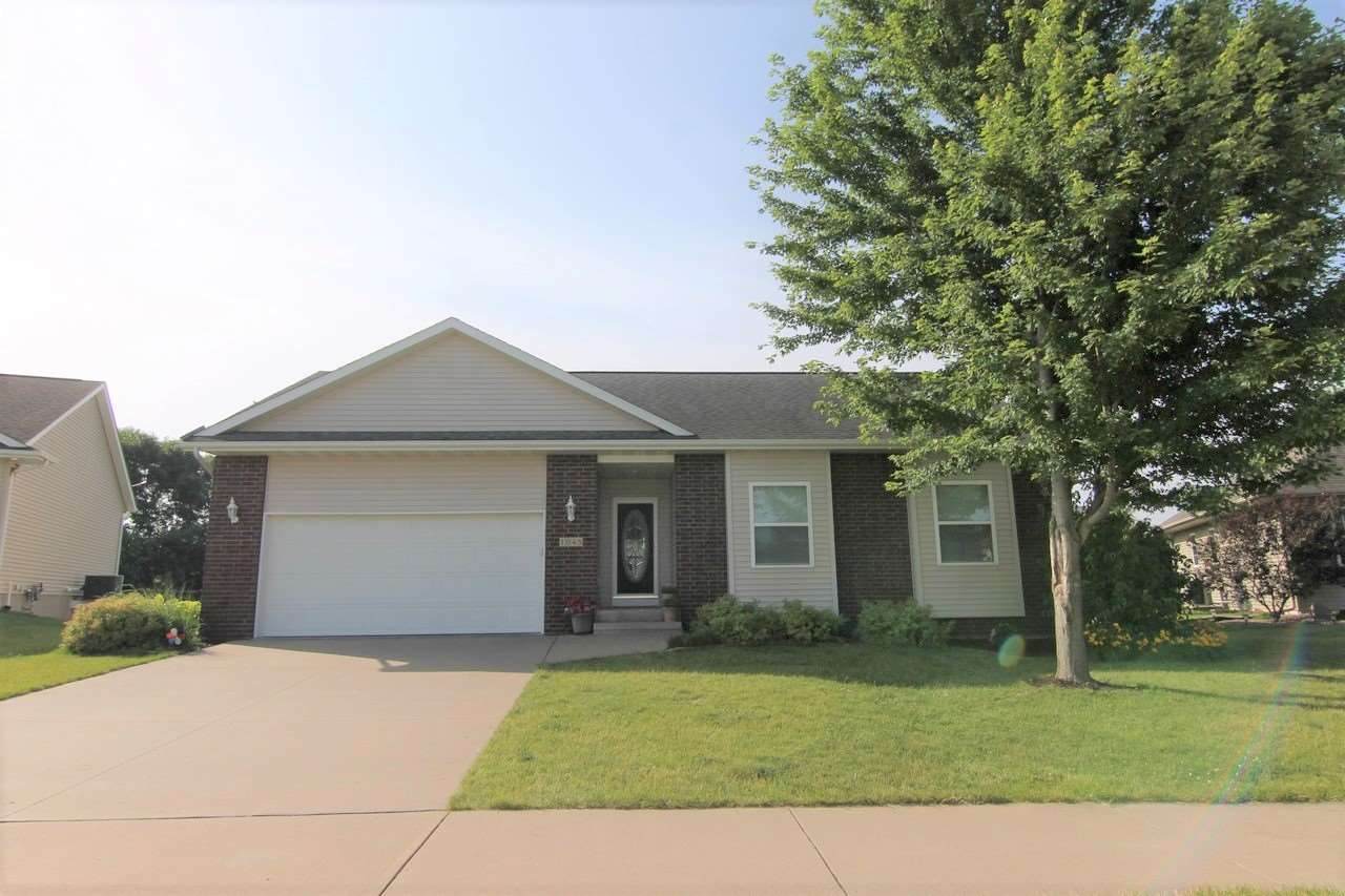 1045 Cory Ct - Photo 1