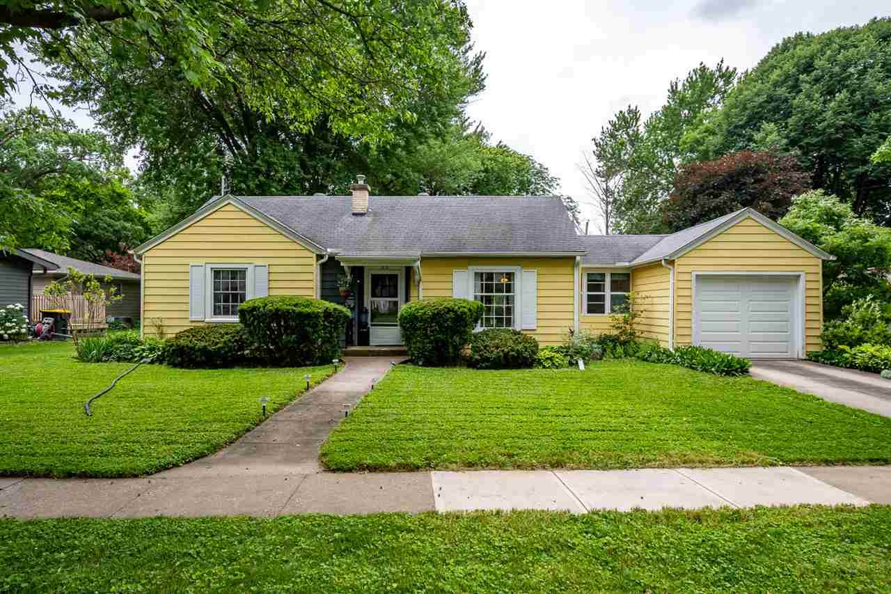 1615 College St - Photo 1