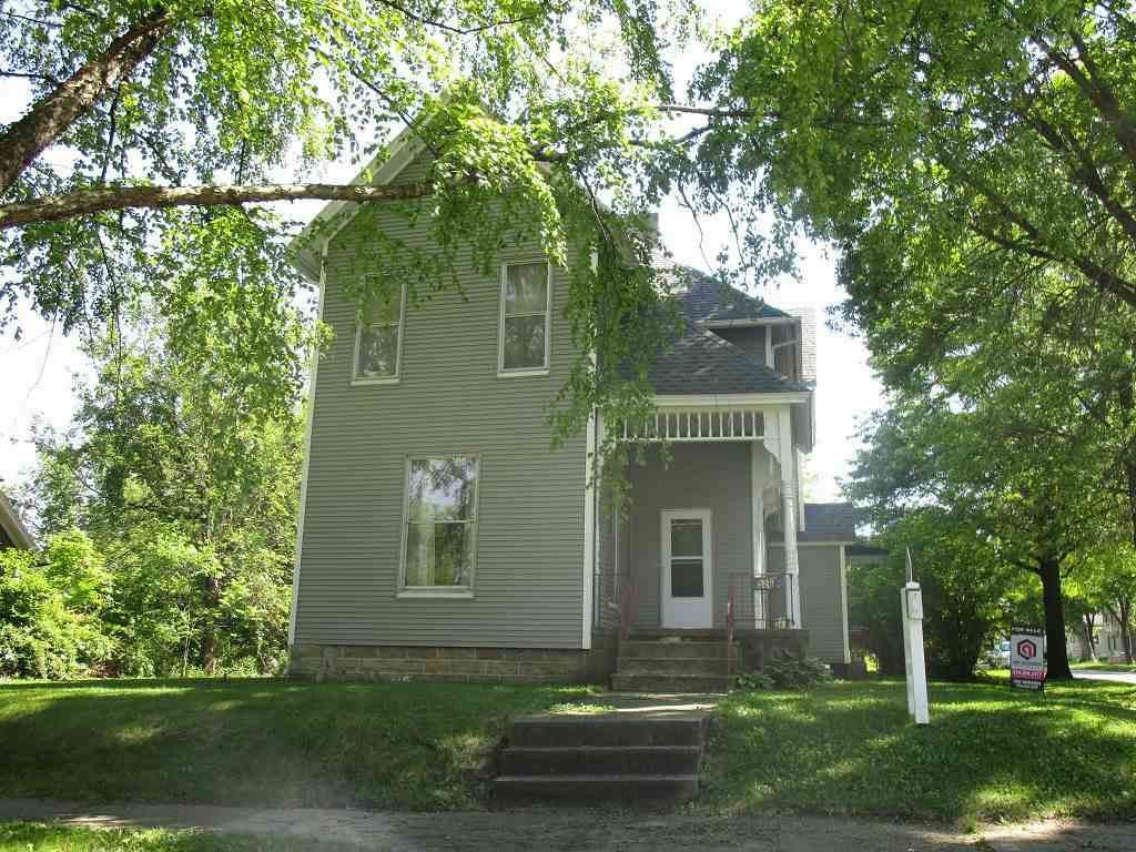 526 8th Street - Photo 1