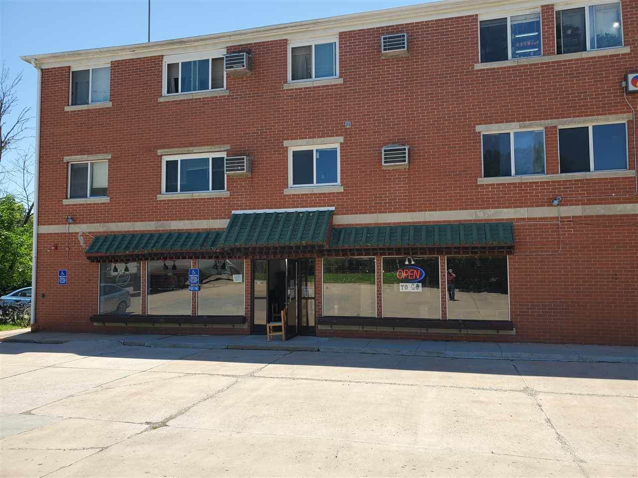 624 Gilbert St - Photo 1
