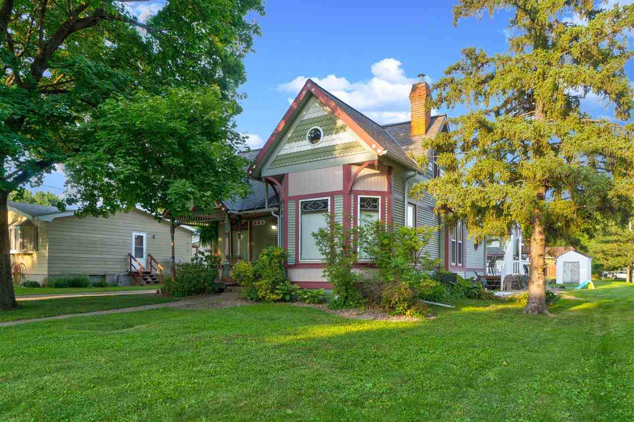 403 Locust St - Photo 1