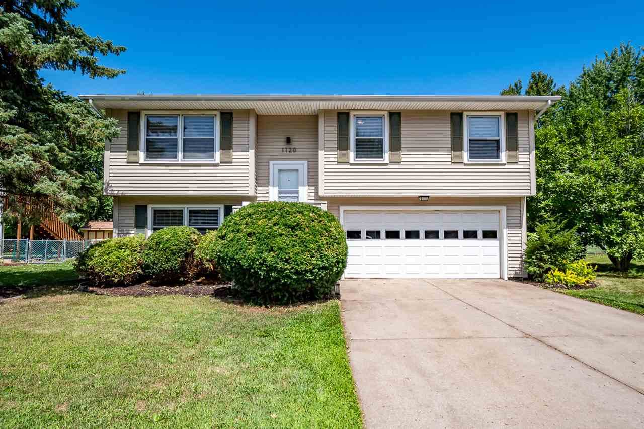 1120 Sandusky - Photo 1