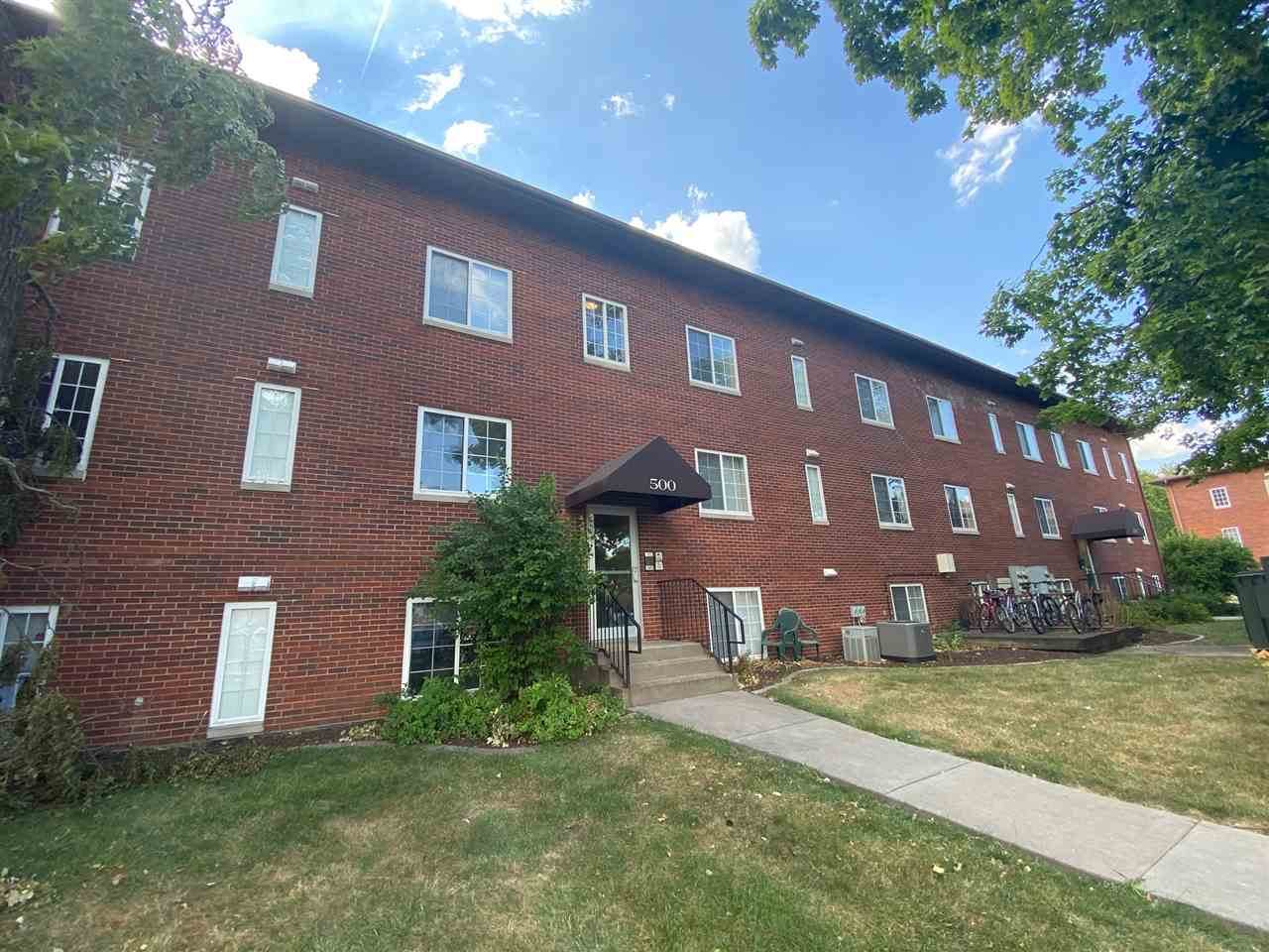 500 Grandview Ct - Photo 1
