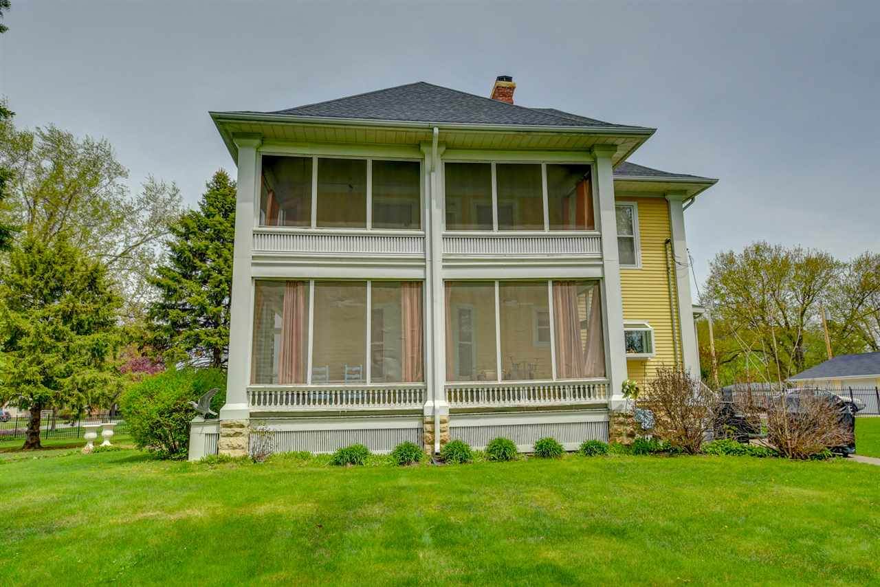 402 Jackson - Photo 1