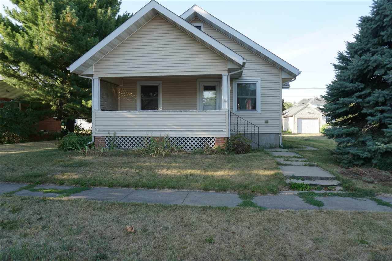 305 C Ave - Photo 1
