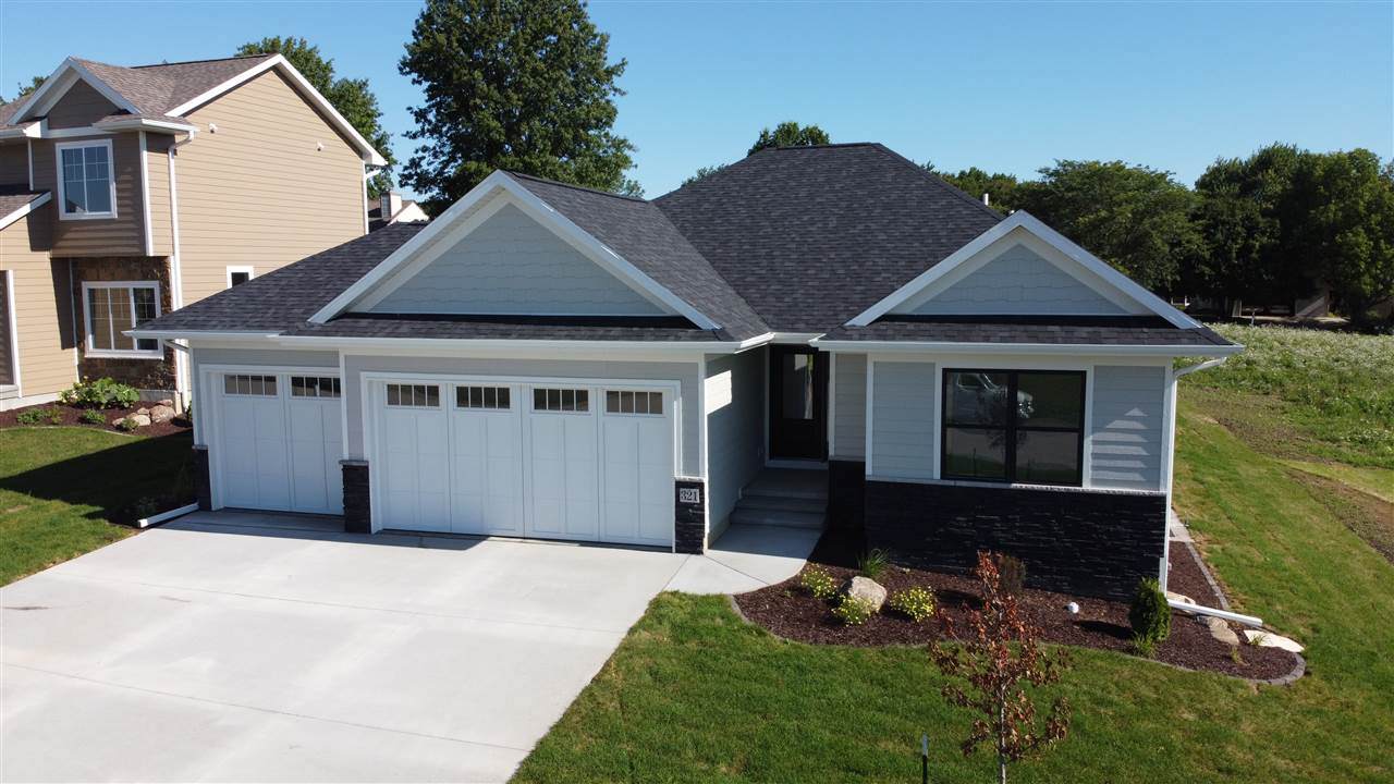 321 Sierra Trace - Photo 1
