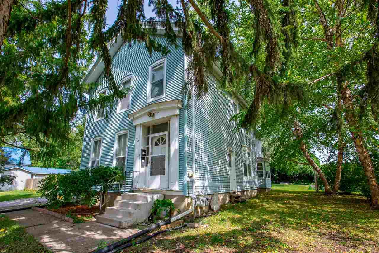 712 S Ave B - Photo 1