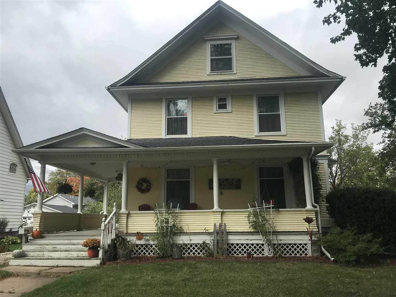 212 8th St. - Photo 1