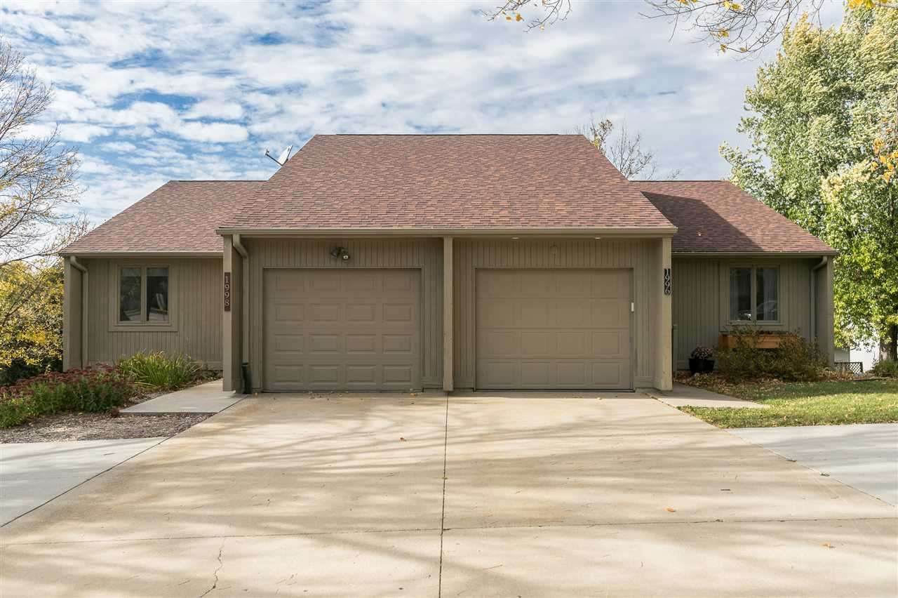 1998 Liberty Ln - Photo 1