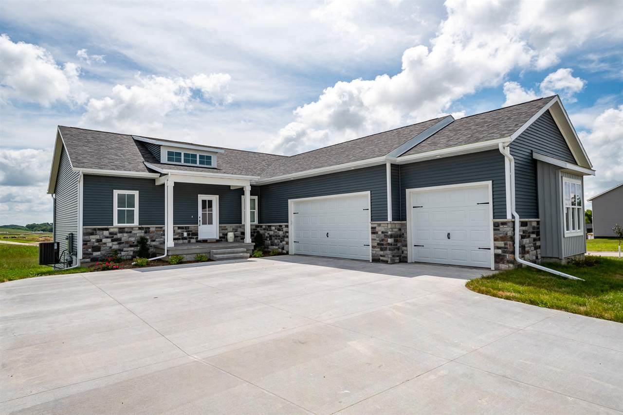 1604 Green Oak Pass - Photo 1