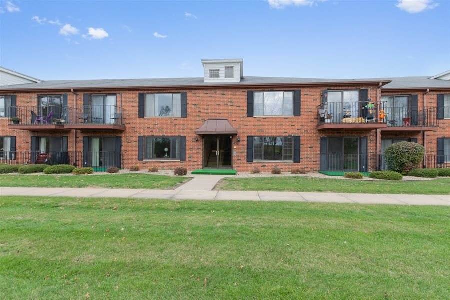 430 29th St. Dr. - Photo 1