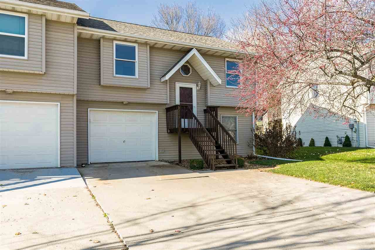 2249 Oakleaf St - Photo 1