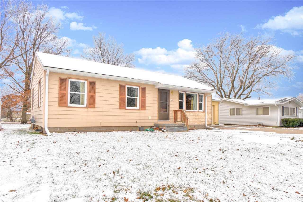 615 Tyler St - Photo 1