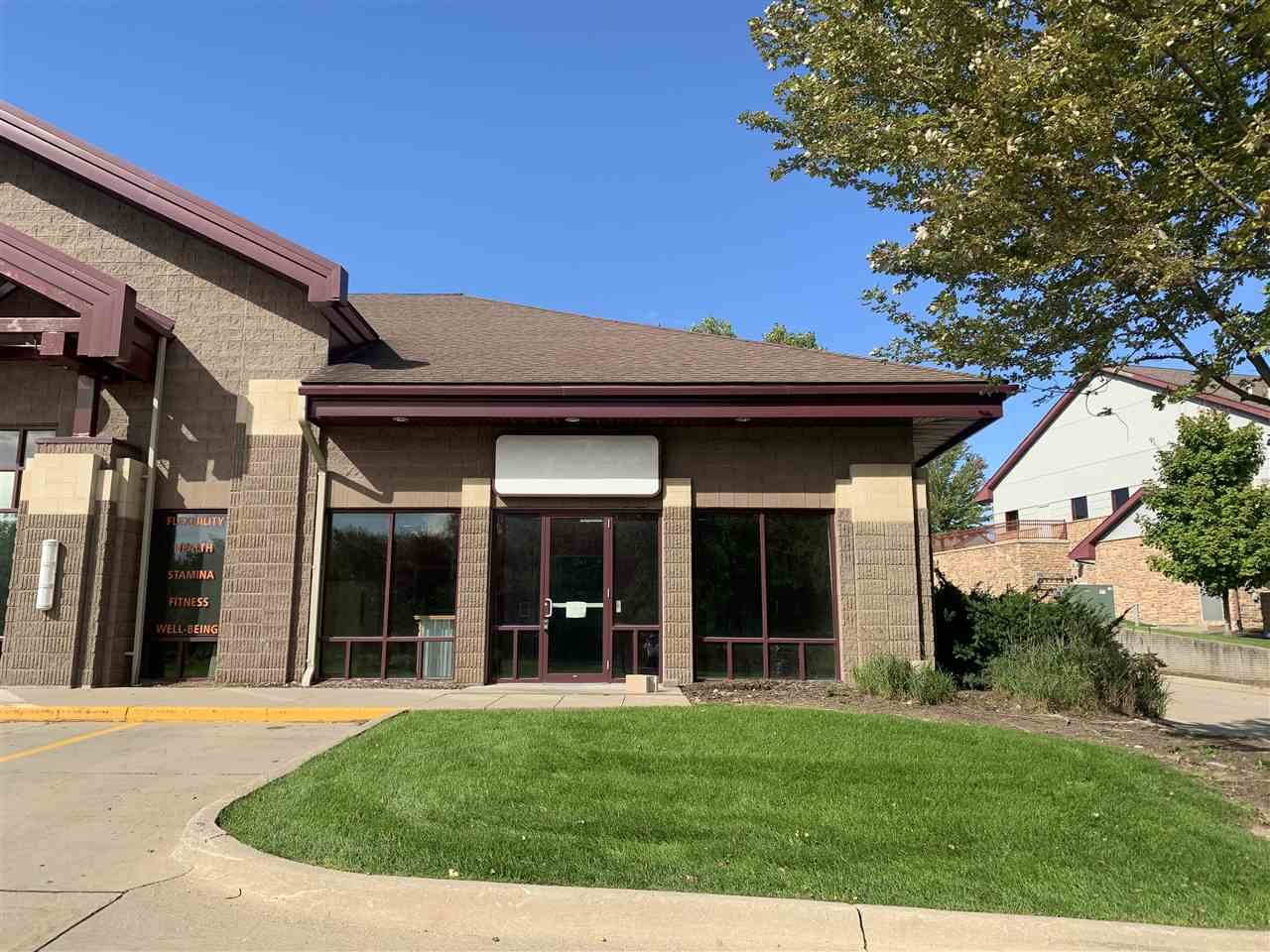 100 Oakdale Blvd - Photo 1