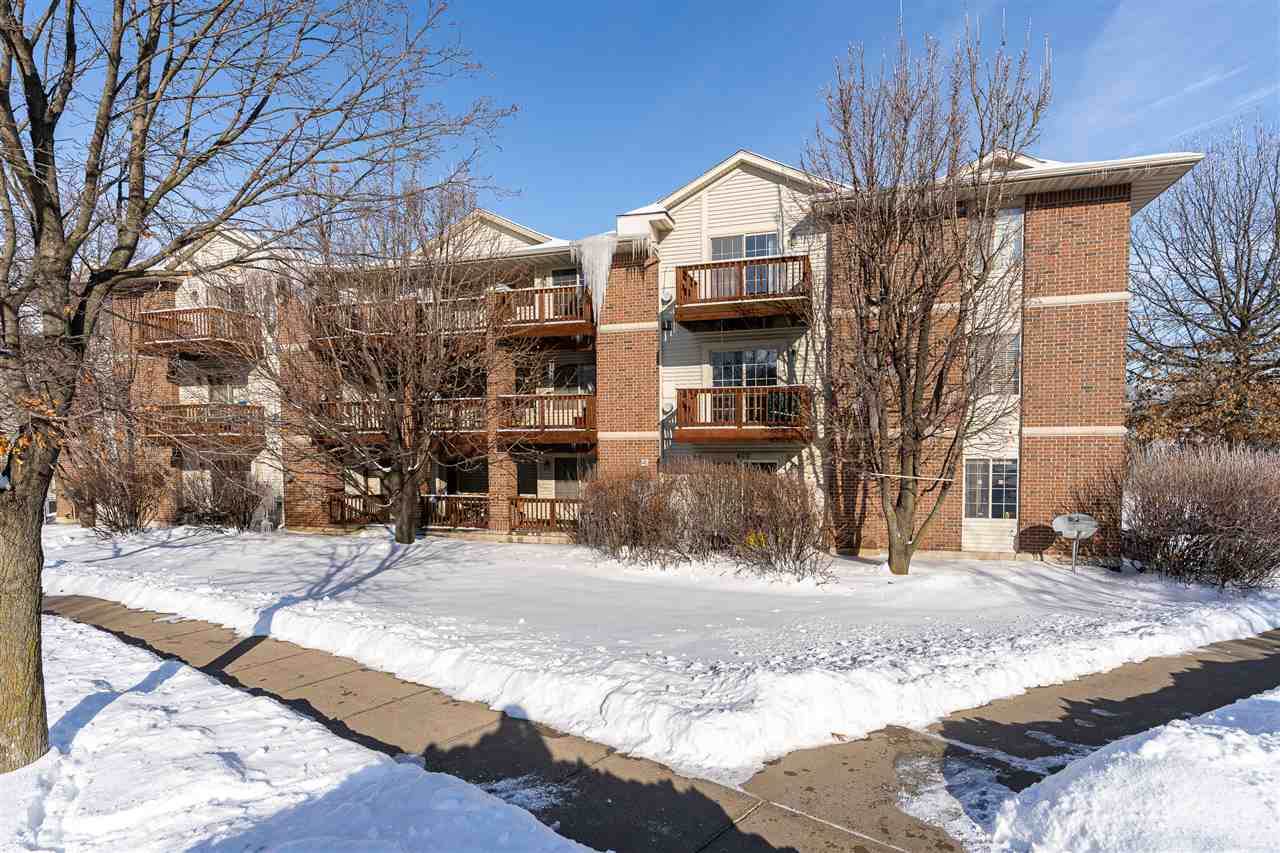 414 West Side Dr - Photo 1