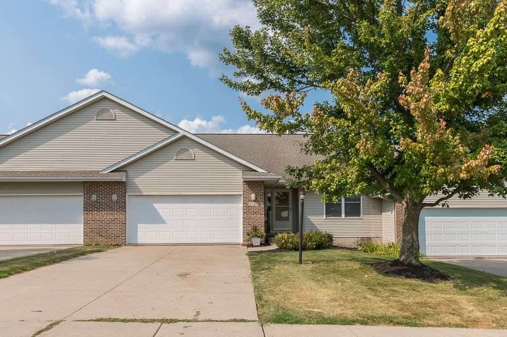 2287 Grantview Dr - Photo 1