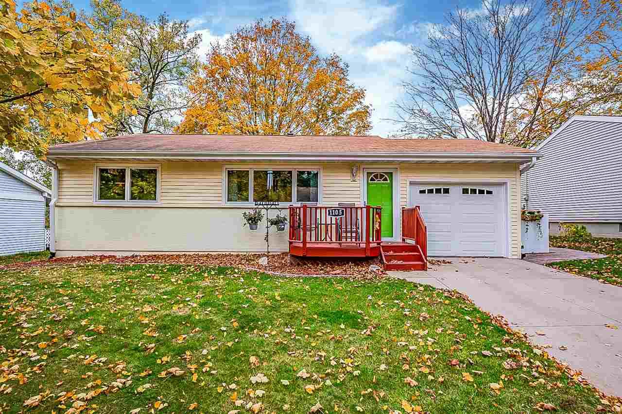 1105 Carver St - Photo 1