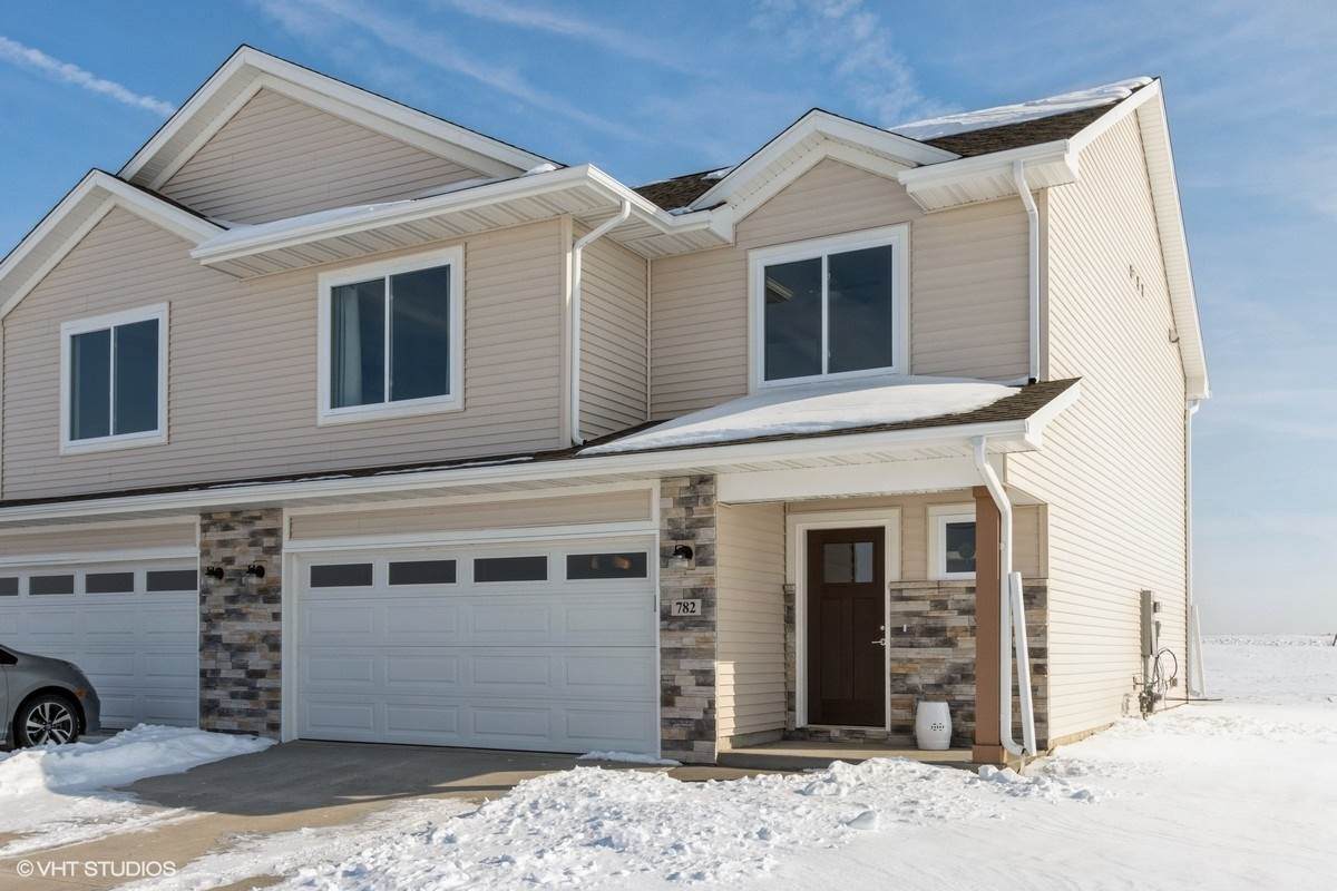 790 River Bend Ln - Photo 1