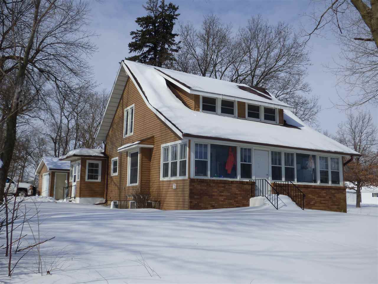 307 Miller St - Photo 1