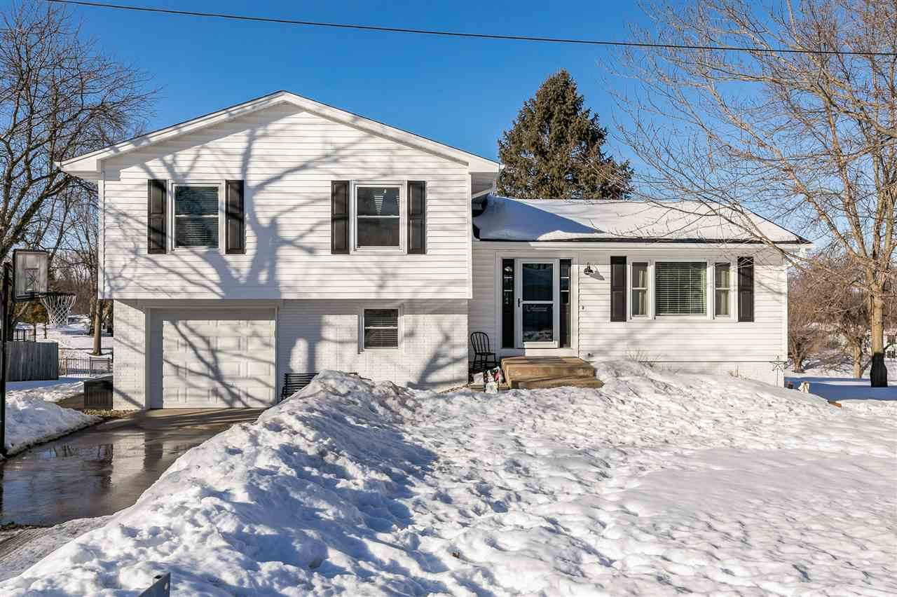 3268 Coral Ave Ne - Photo 1