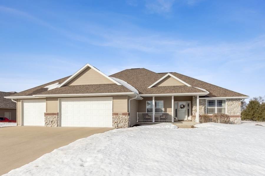 2918 Twinmill - Photo 1