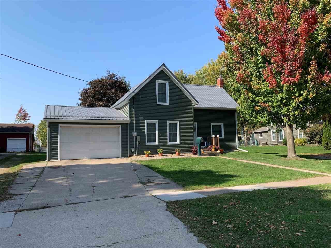 807 Calhoun St - Photo 1